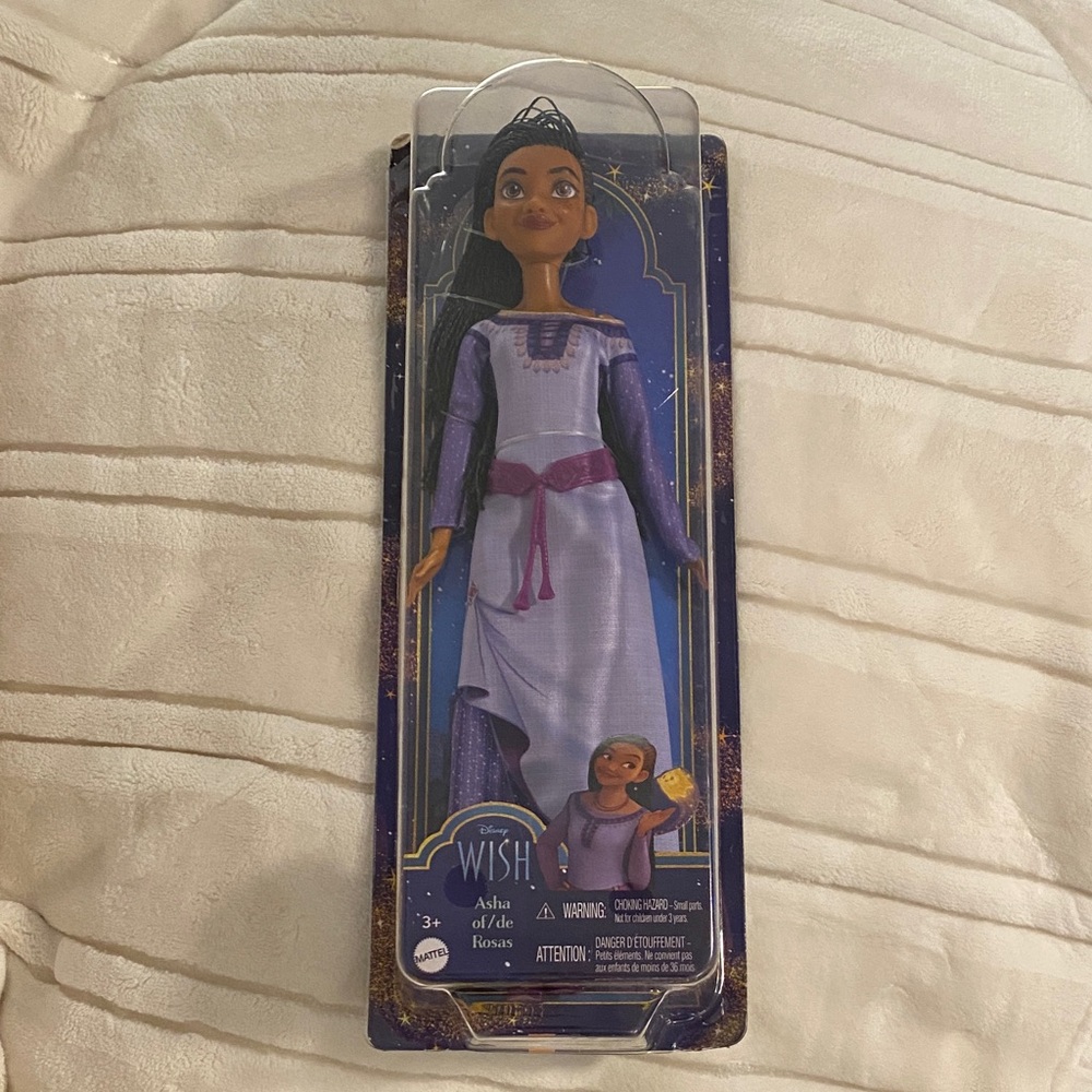 Disney Wish Asha Doll - Purple and White Dress